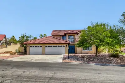 912 Portulaca Court, Henderson