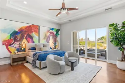9328 Tournament Canyon Drive Bedroom