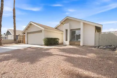 3118 Blossom Glen Drive, Henderson