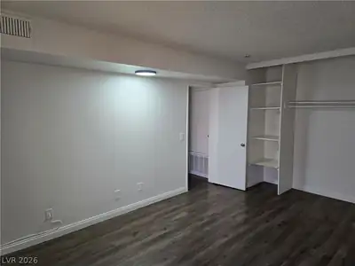1405 Vegas Valley Drive 91 Bedroom