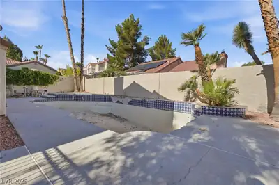 551 British Court, Henderson, NV 89014 Pool