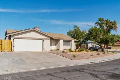 5551 Corral Circle, Las Vegas, NV 89119 Front of Structure