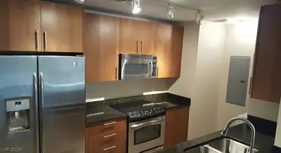200 West Sahara Avenue 2004 Kitchen