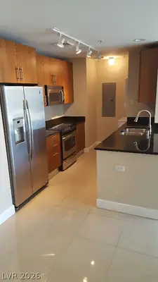 200 West Sahara Avenue 2004 Kitchen