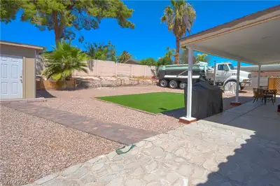 1825 Stonington Place, Las Vegas, NV 89108 Yard