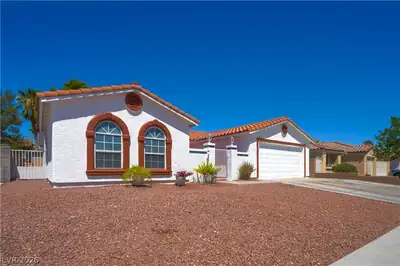 1825 Stonington Place, Las Vegas, NV 89108 Front of Structure