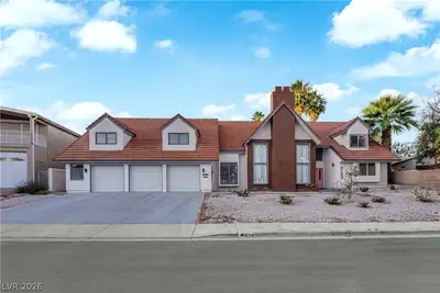 2160 Pueblo Circle, Las Vegas, NV 89169 Front of Structure