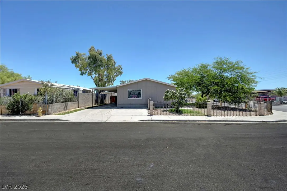 5997 Castlemont Avenue, Las Vegas, NV 89156