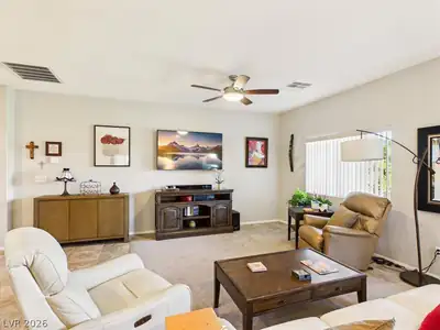 4408 South Glory Vine Lane Living Room