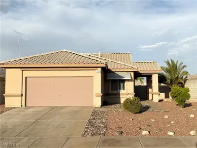 242 Pleasant Pebble Street, Henderson, NV 89074 Front of Structure