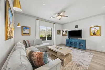 600 North Carriage Hill Drive 1034 Living Room