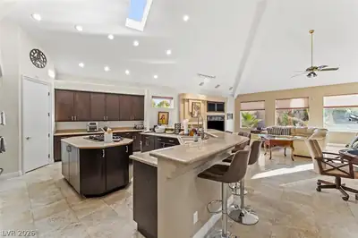 2875 Mountain Mist Court, Las Vegas, NV 89117 Kitchen