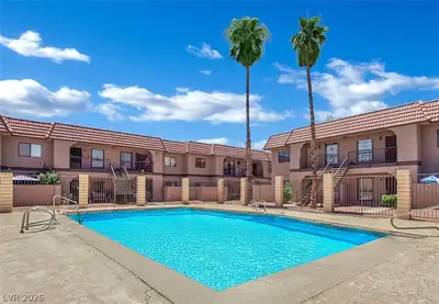 4300 North Lamont Street 278 Pool