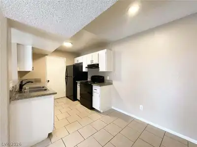 5260 Mission Monterey Lane 103 Kitchen