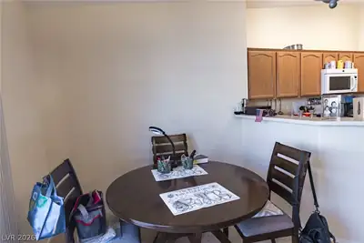 4994 Mascaro Drive Kitchen