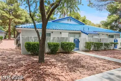 2117 Chertsey Drive C, Las Vegas