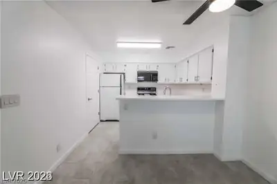 2117 Chertsey Drive C, Las Vegas, NV 89108 Kitchen