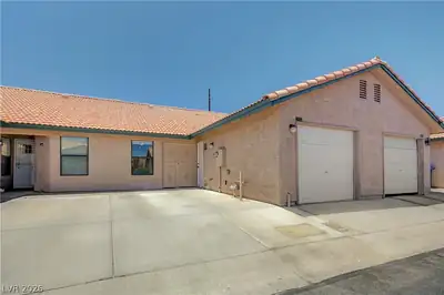 313 CROSSWIND Way, Las Vegas