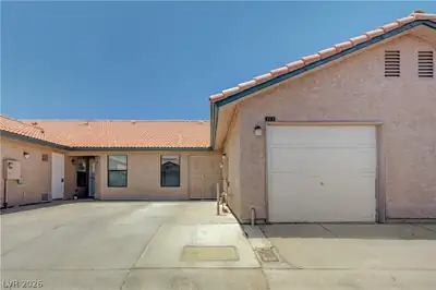 313 CROSSWIND Way Front of Structure