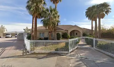 209 Irvin Avenue, Las Vegas, NV 89183 Front of Structure