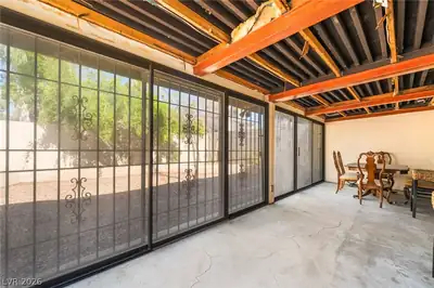 4211 Flamingo Crest Drive, Las Vegas, NV 89121 Patio