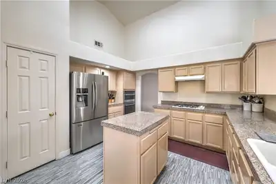 3855 Lorraine Lane, Las Vegas, NV 89120 Kitchen