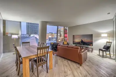 3726 Las Vegas Boulevard 701 Dining Area