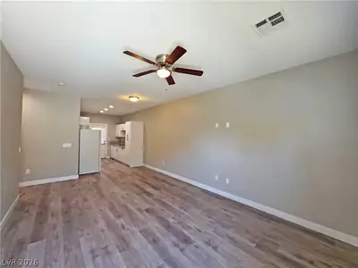 1121 Sixshooter Avenue 4 Living Room