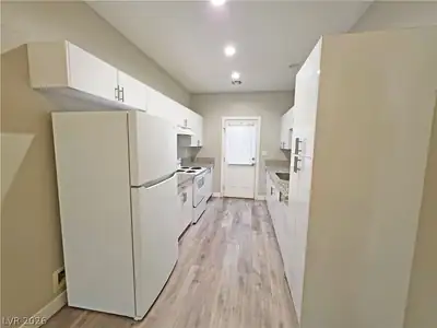 1121 Sixshooter Avenue 4 Kitchen