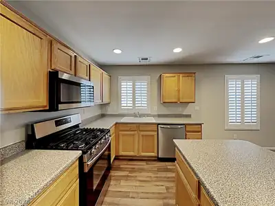 10339 Ladybug Bend Street, Las Vegas, NV 89183 Kitchen