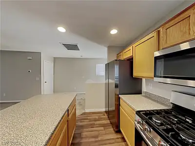 10339 Ladybug Bend Street, Las Vegas, NV 89183 Kitchen