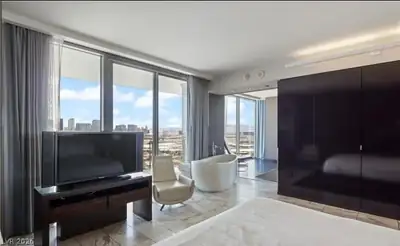 4381 West Flamingo Road 2122 Bedroom