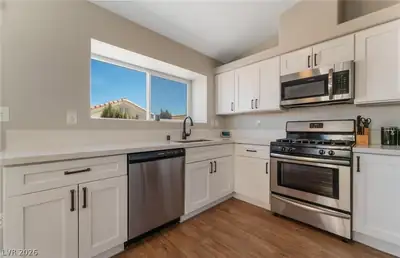 3848 Debussy Way, North Las Vegas, NV 89032 Kitchen