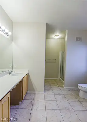 2101 Quartz Cliff Street 105 Primary Bathroom