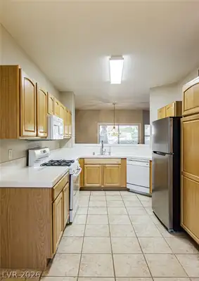 2101 Quartz Cliff Street 105 Kitchen