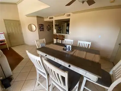 1150 North Buffalo Drive 2062 Dining Area