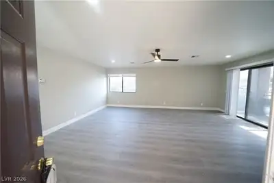 5022 South Rainbow Boulevard 105 