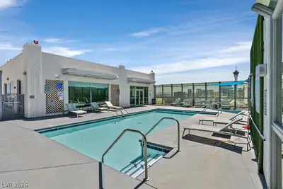 900 Las Vegas Boulevard 1403 Pool