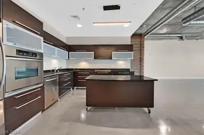 900 Las Vegas Boulevard 1403 Kitchen