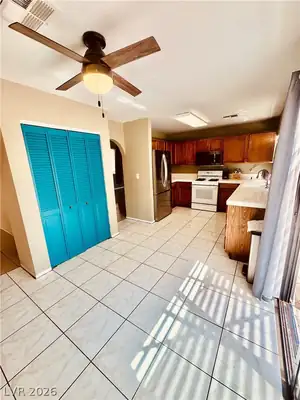156 Wynntry Drive, Henderson, NV 89074 Kitchen