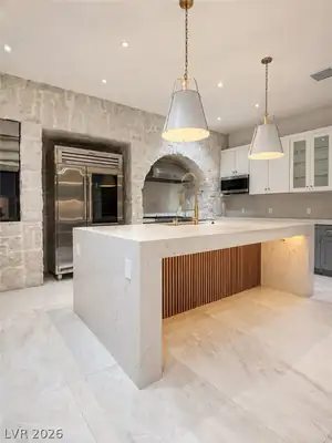 2577 Red Arrow Drive Kitchen