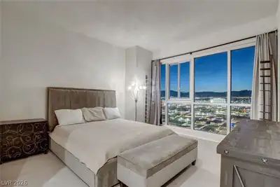 4575 Dean Martin Drive 2812 Primary Bedroom