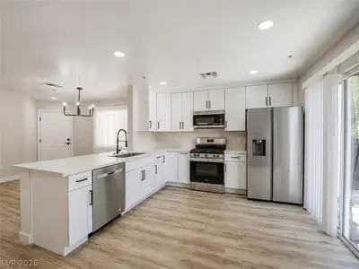3137 Sunrise Cove Avenue, North Las Vegas, NV 89031 Kitchen