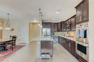 5880 Glory Heights Drive, Las Vegas, NV 89135 Kitchen
