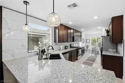 10210 Chockstone Street, Las Vegas, NV 89166 Kitchen