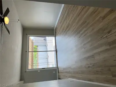 5713 Idle Avenue Living Room