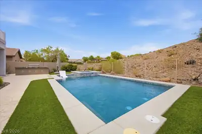 11 Morninglow Pass Pool