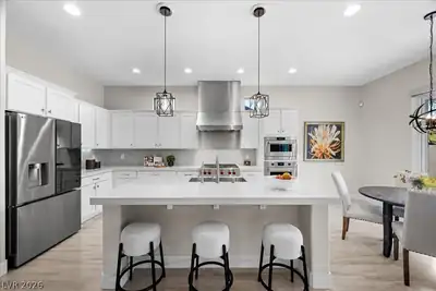 11 Morninglow Pass Kitchen