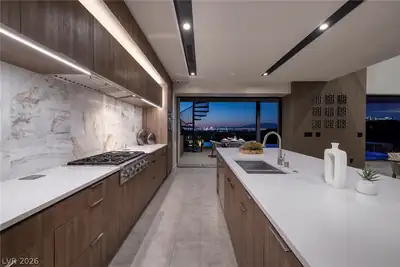 810 Dragons Eye Drive, Henderson, NV 89012 Kitchen