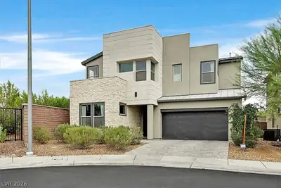728 Emerson Creek Court, North Las Vegas, NV 89084 Front of Structure